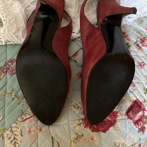 Snake skin pumps - Picture 4 of 7